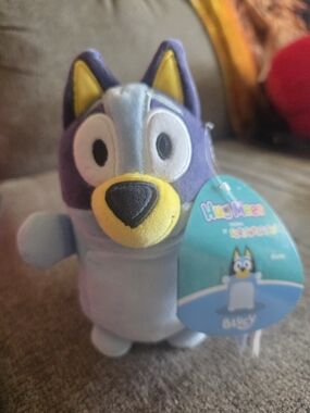 HugMees Bluey Plush Toy - Blue and Yellow Lucy
